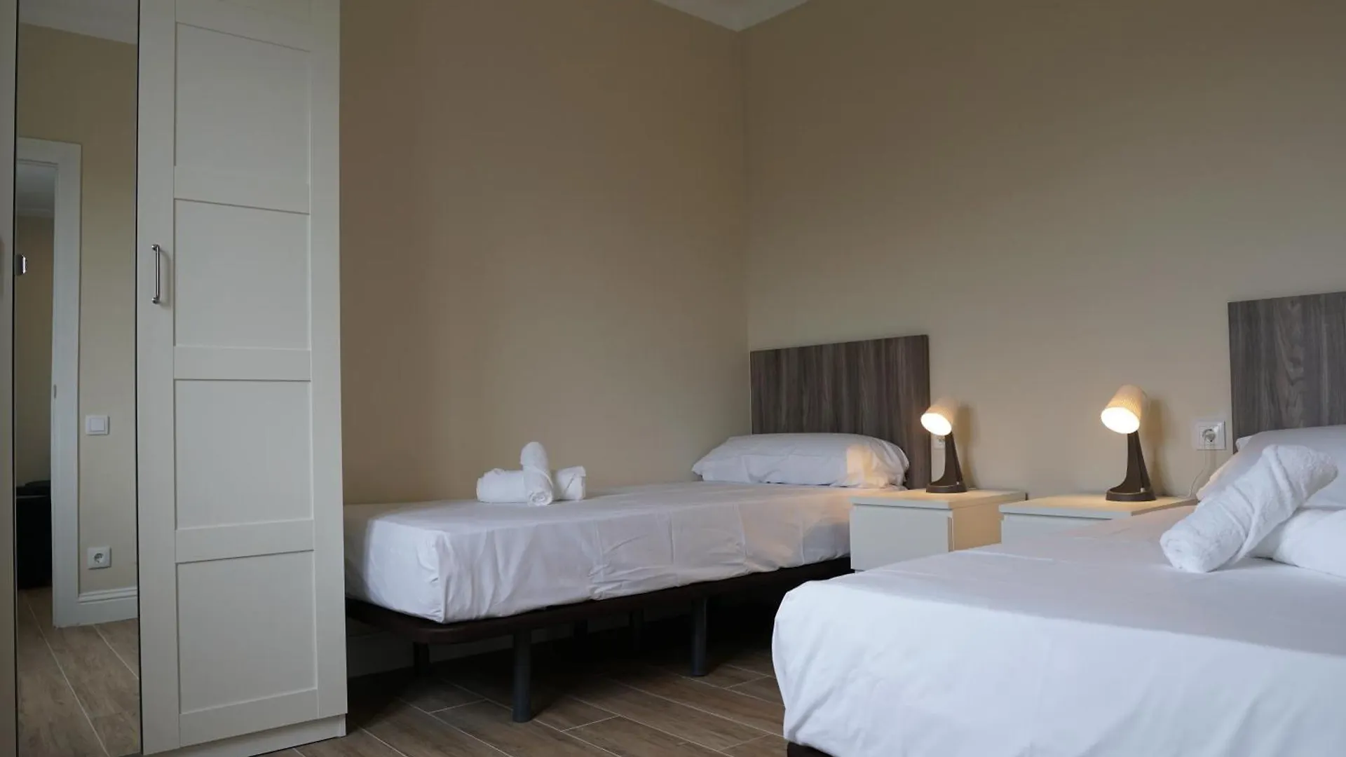 Apartment Rius33 - Apartamento Al Lado De Las Fuentes De Montjuic Barcelona Spanien