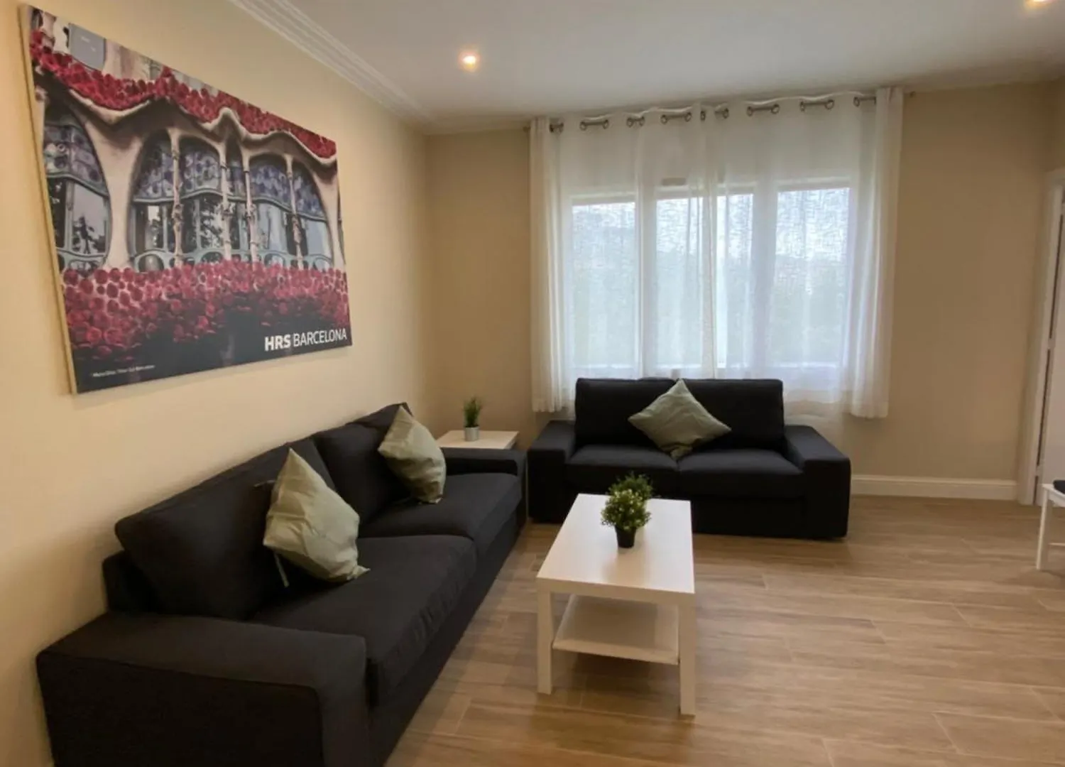 Rius33 - Apartamento Al Lado De Las Fuentes De Montjuic Barcelona 0*,  Spain